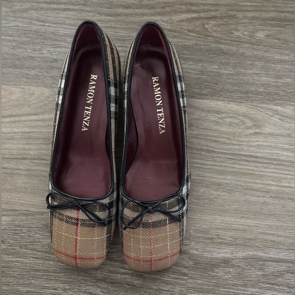 Ramon Tenza low-heeled pumps Size 6 1/2